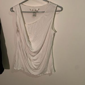 Max Studio size M top.